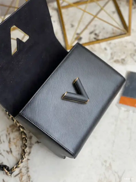 LOUIS VUITTON TWIST MM 0419